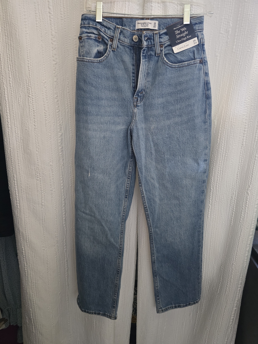 Abercrombie & Fitch Men's Light Wash Straight Jeans